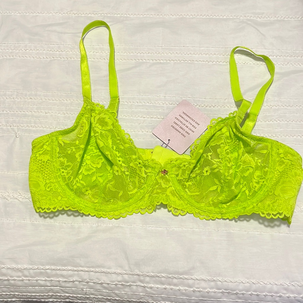 Savage X Fenty Bra Brand New